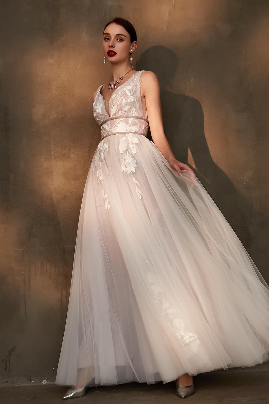 A-line V-neck Sleeveless Full Length Tulle Wedding Dresses